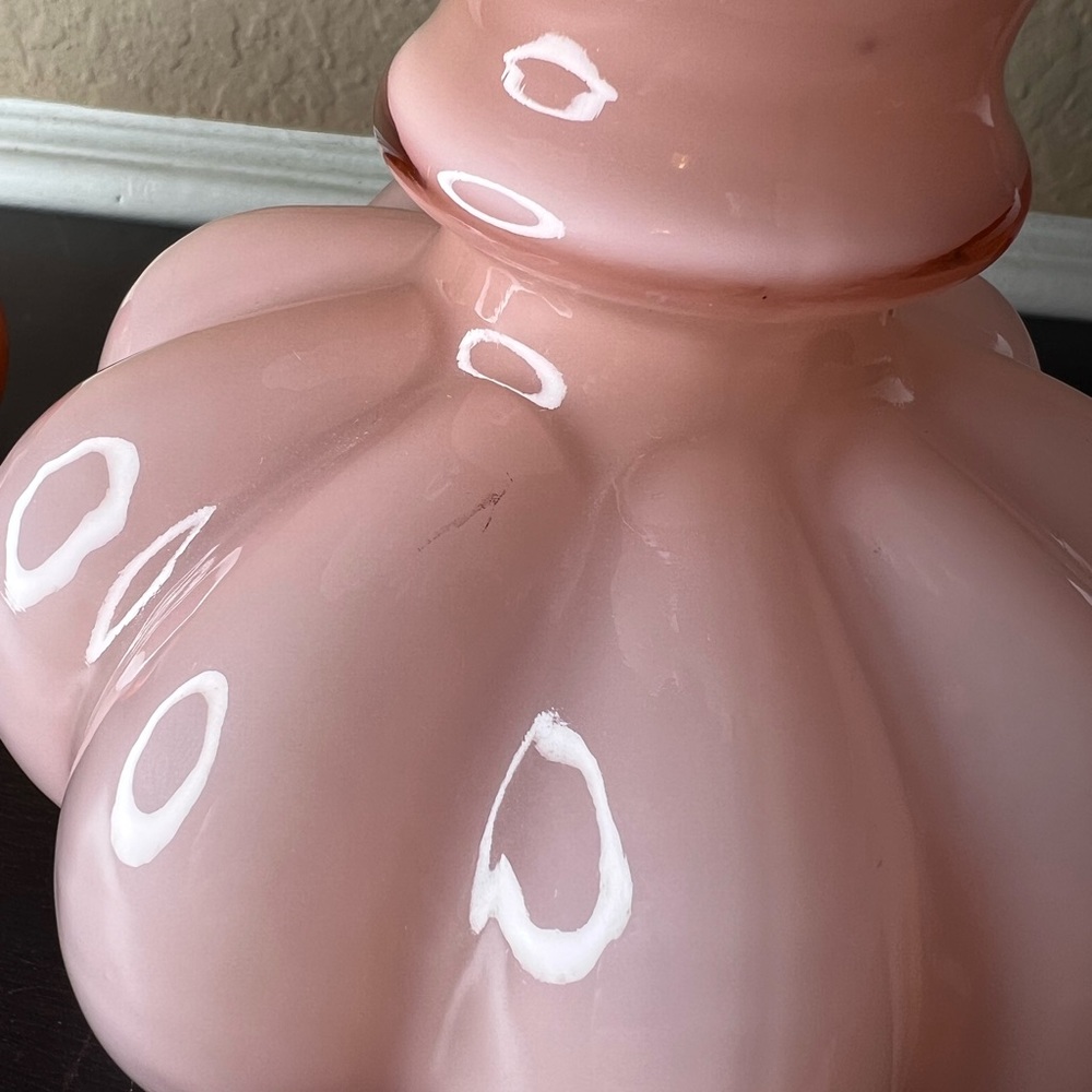 Vintage Fenton Art Glass 8” Dusty Rose Pink Overlay Melon Vase w Double Crimped - Picture 8 of 10
